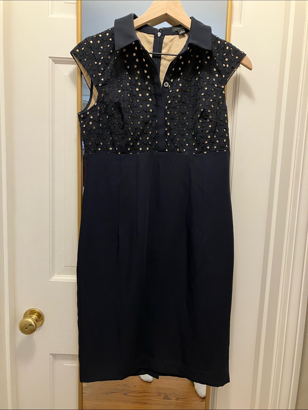 Ann Taylor Navy Sleeveless Eyelet Sheath Dress